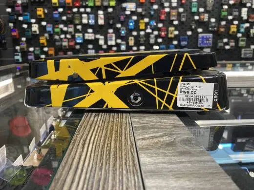 Dunlop EVH 5150 Crybaby Wah 2